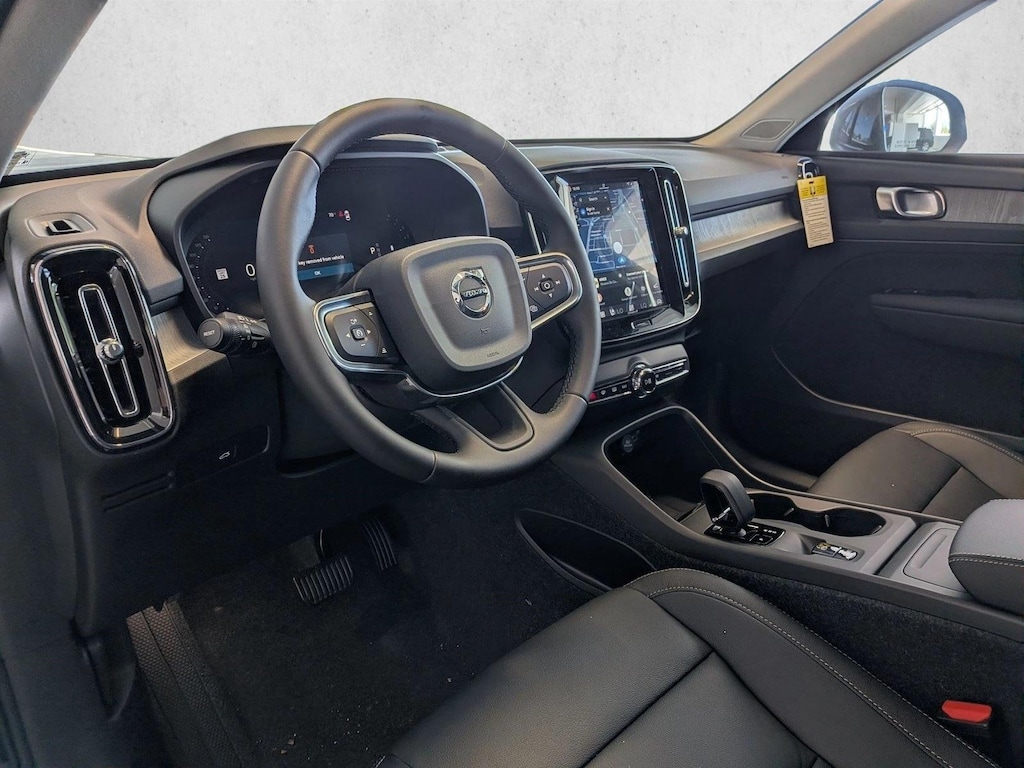 New 2026 Volvo XC40 Core SUV