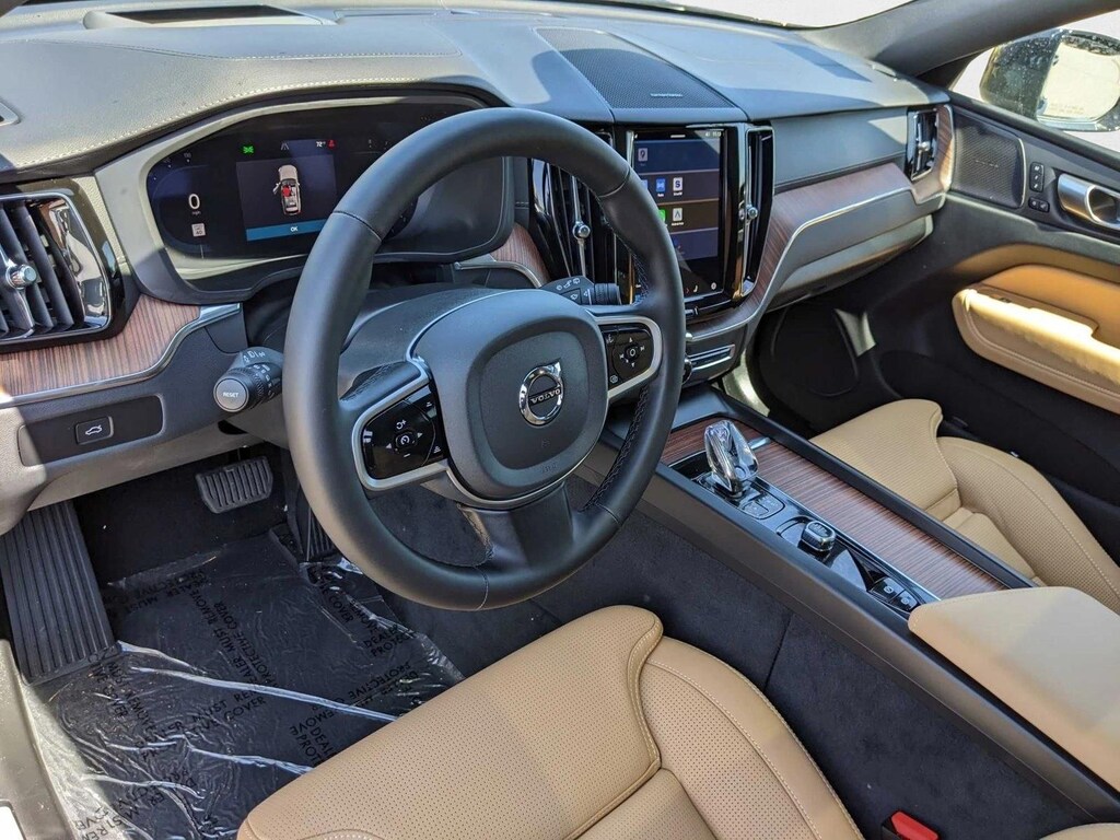 New 2025 Volvo XC60 Ultra SUV