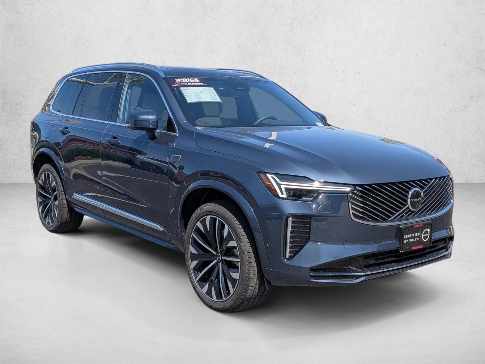 2026 Volvo XC90 B6 Plus 7-Seater photo 2