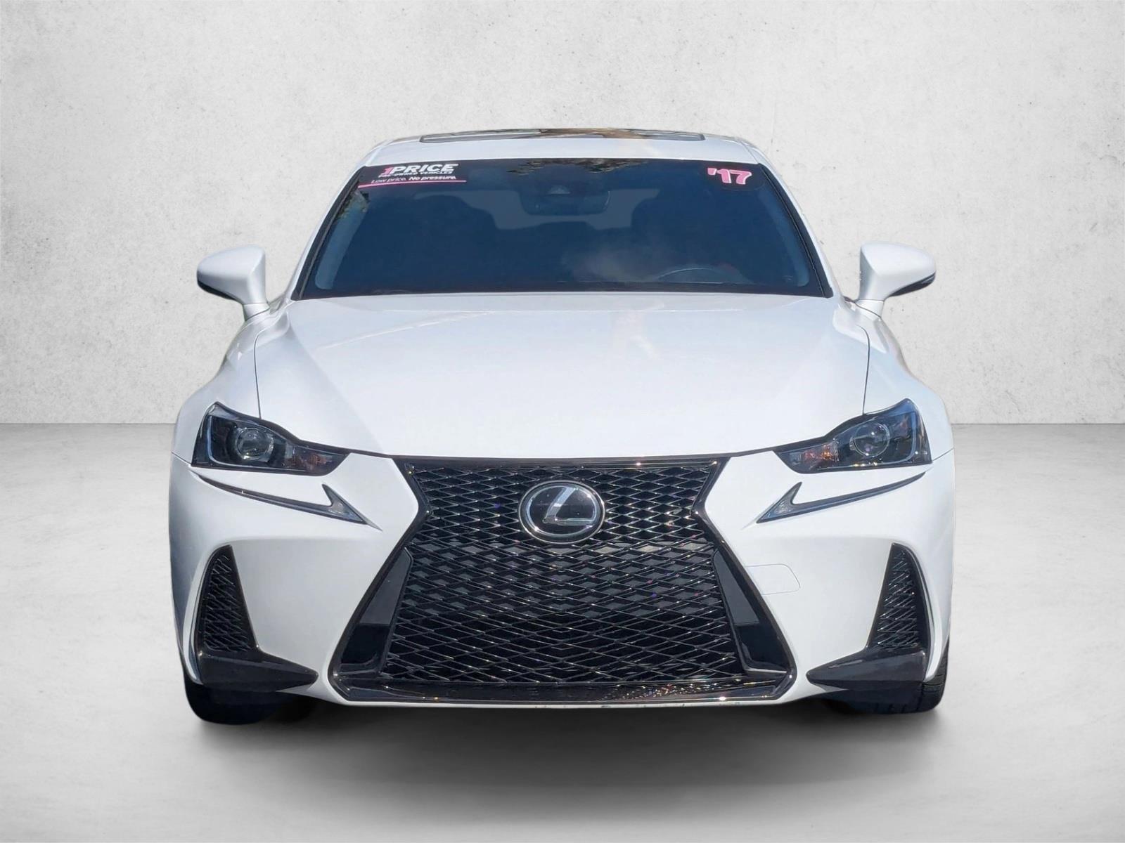 2017 Lexus IS 200t photo 2