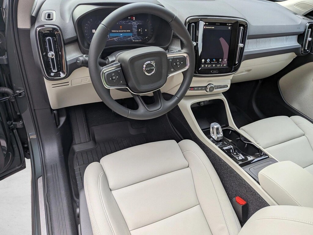 New 2026 Volvo XC40 Plus SUV