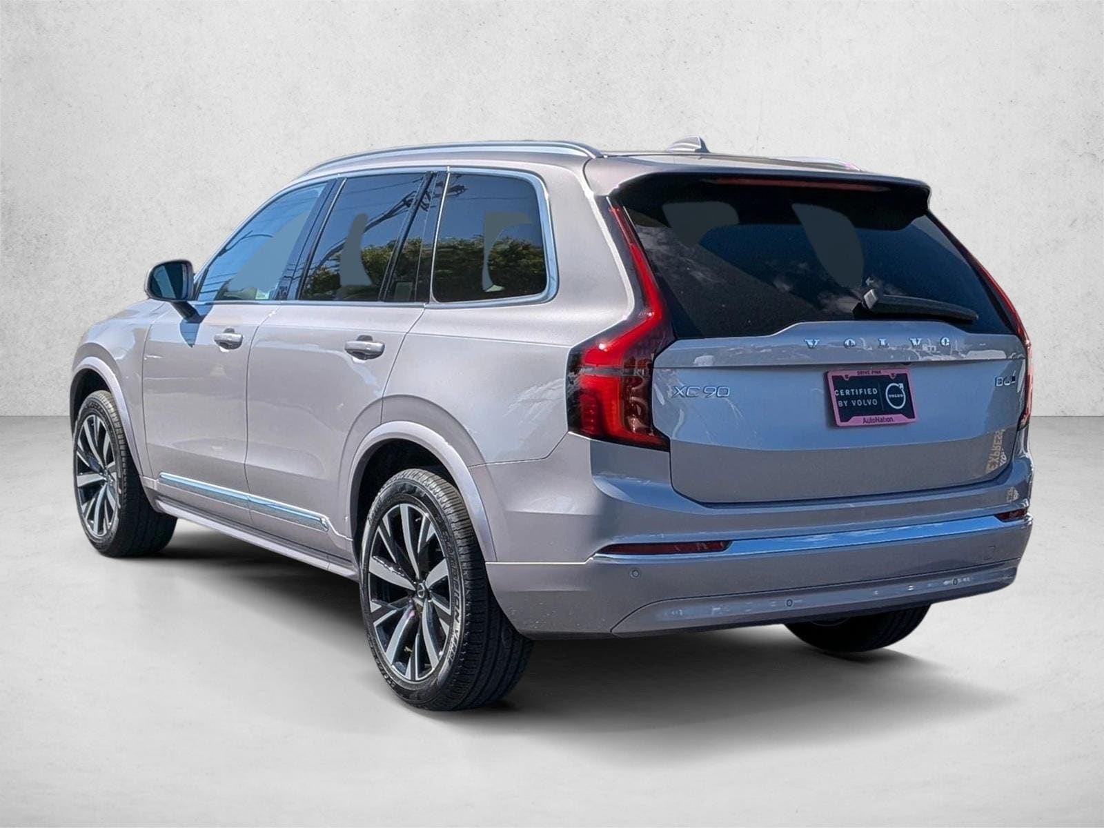 2026 Volvo XC90 B6 Core photo 3