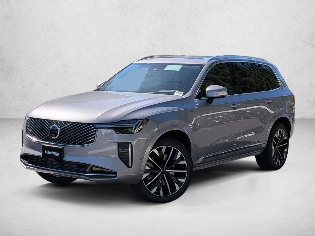 New 2026 Volvo XC90 plug-in hybrid Ultra SUV