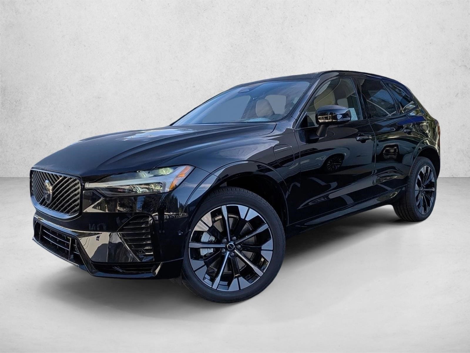 2026 Volvo XC60 T8 Plus Dark AWD's photo