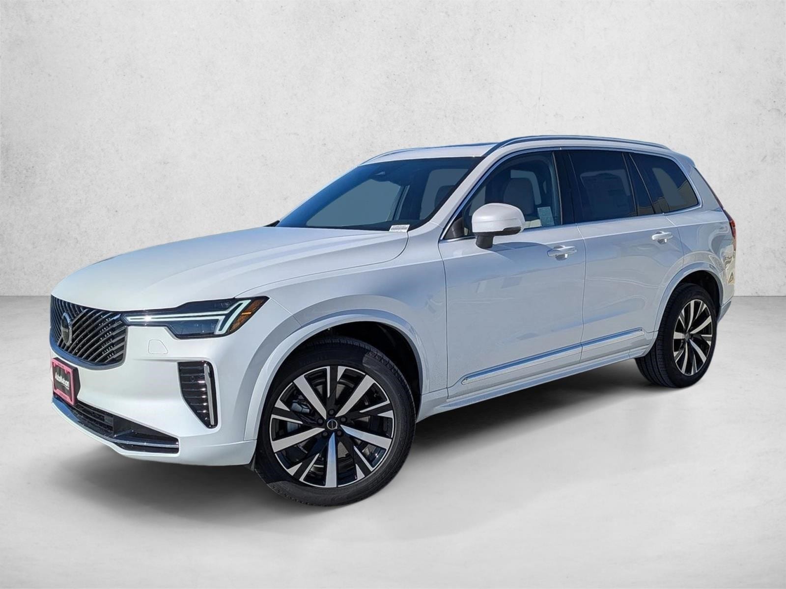 2026 Volvo XC90 B6 Core Bright 4WD's photo