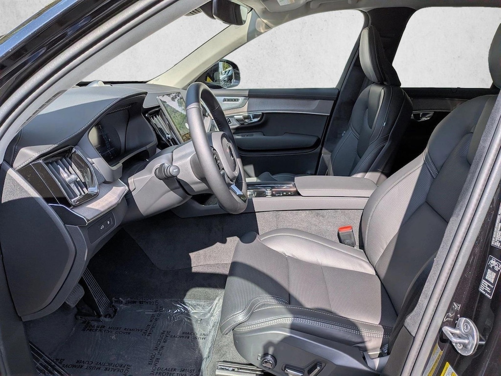 New 2026 Volvo XC90 plug-in hybrid Ultra SUV