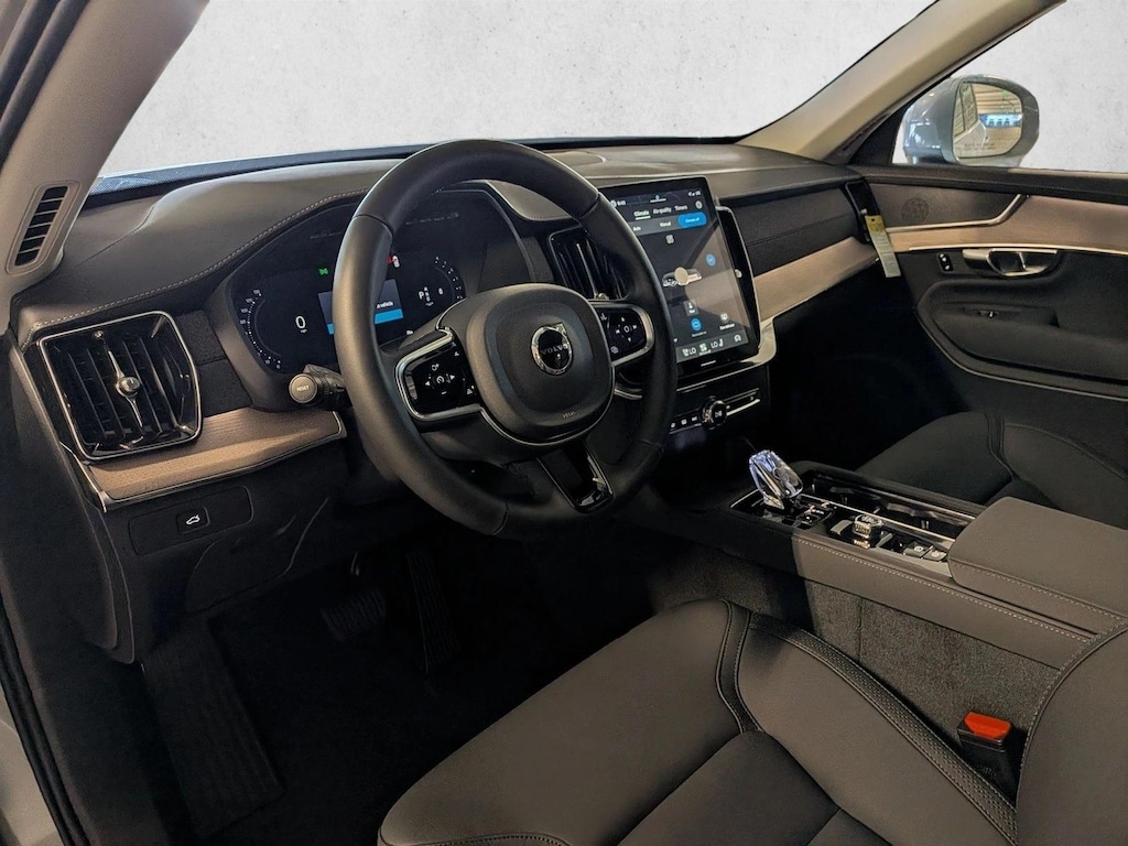 New 2026 Volvo XC90 Core SUV
