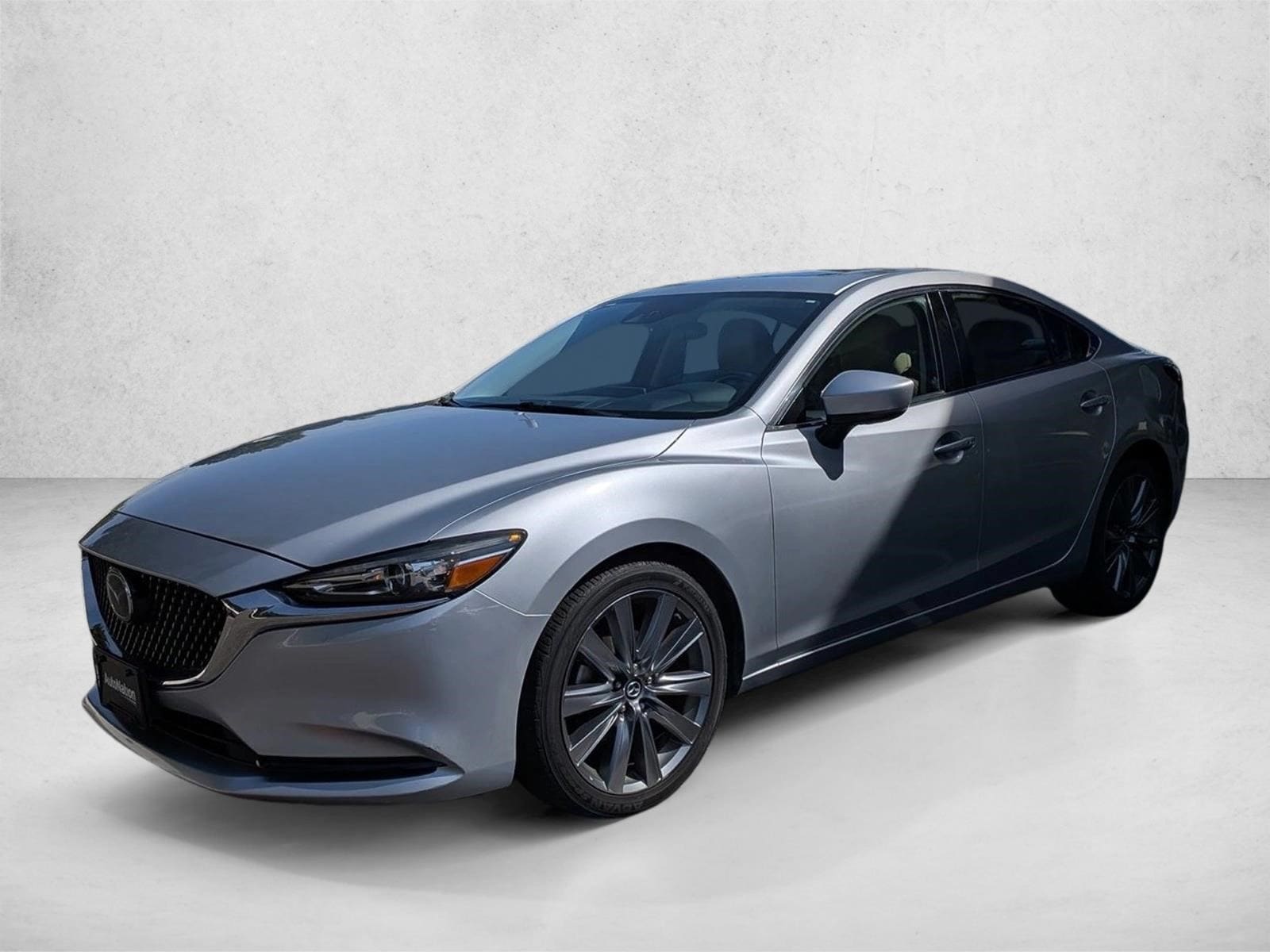 2018 Mazda EZ-6 Touring Auto's photo