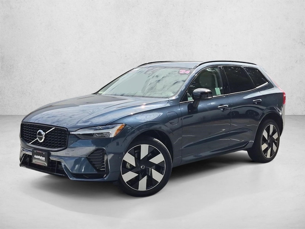 Certified 2024 Volvo XC60 plug-in hybrid T8 Plus Dark SUV