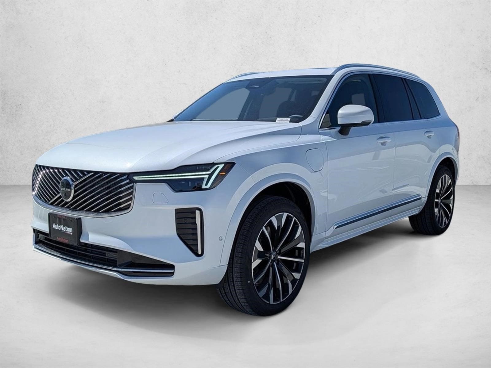 2026 Volvo XC90 T8 Recharge Plus Bright 7-Seat 4WD's photo
