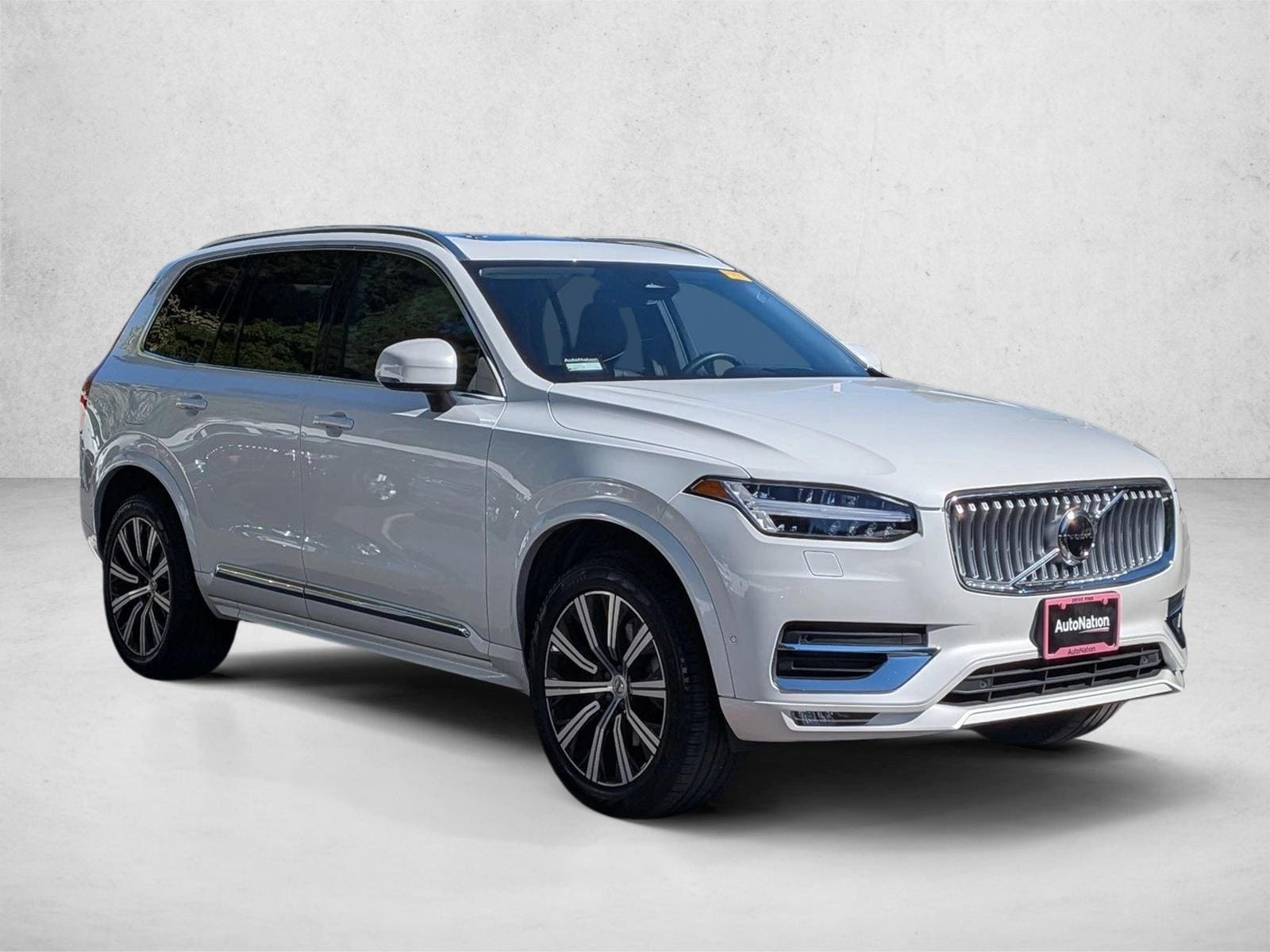 2023 Volvo XC90 B5 AWD Plus photo 3
