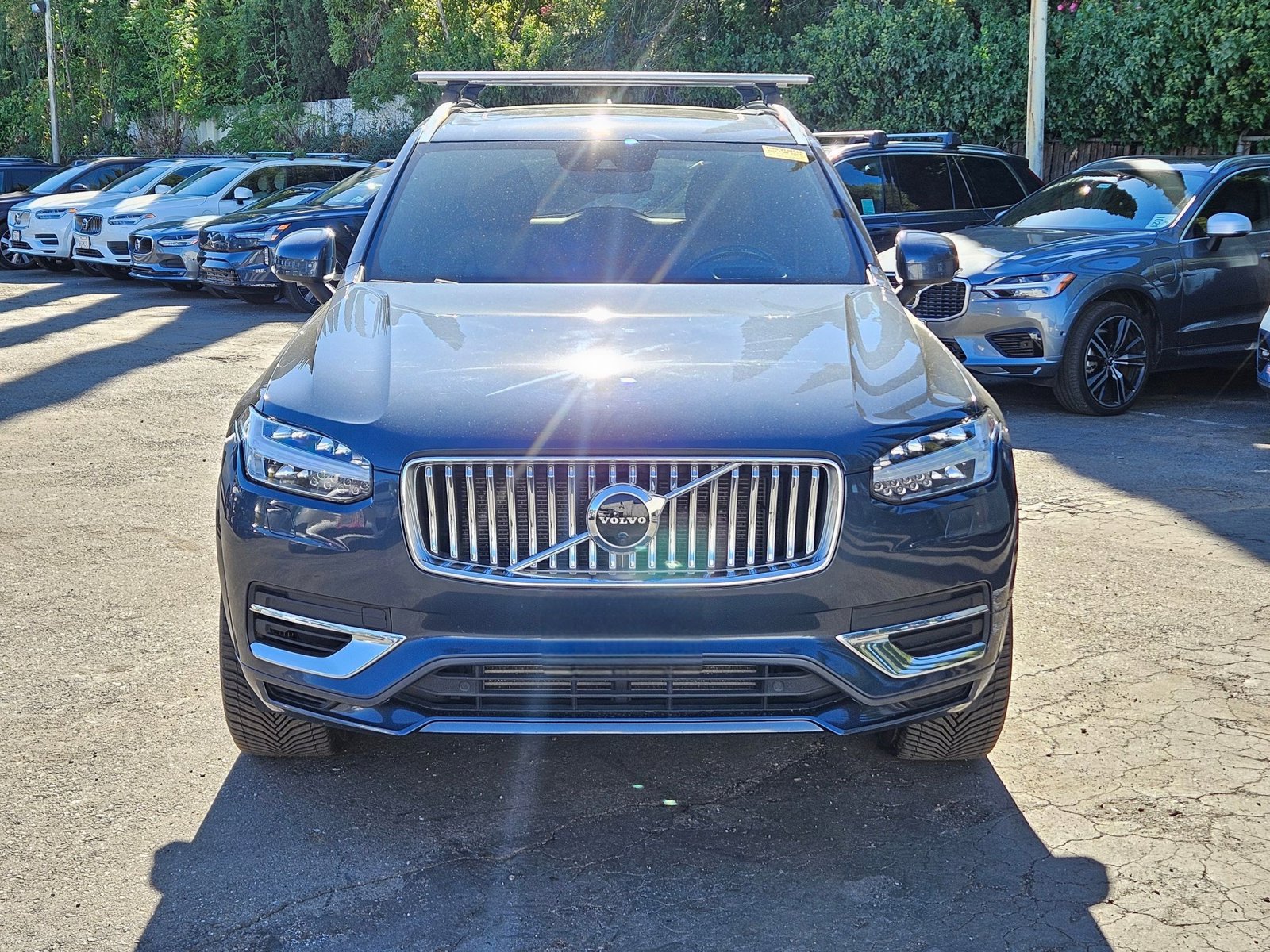 2021 Volvo XC90 Recharge T8 Inscription photo 2
