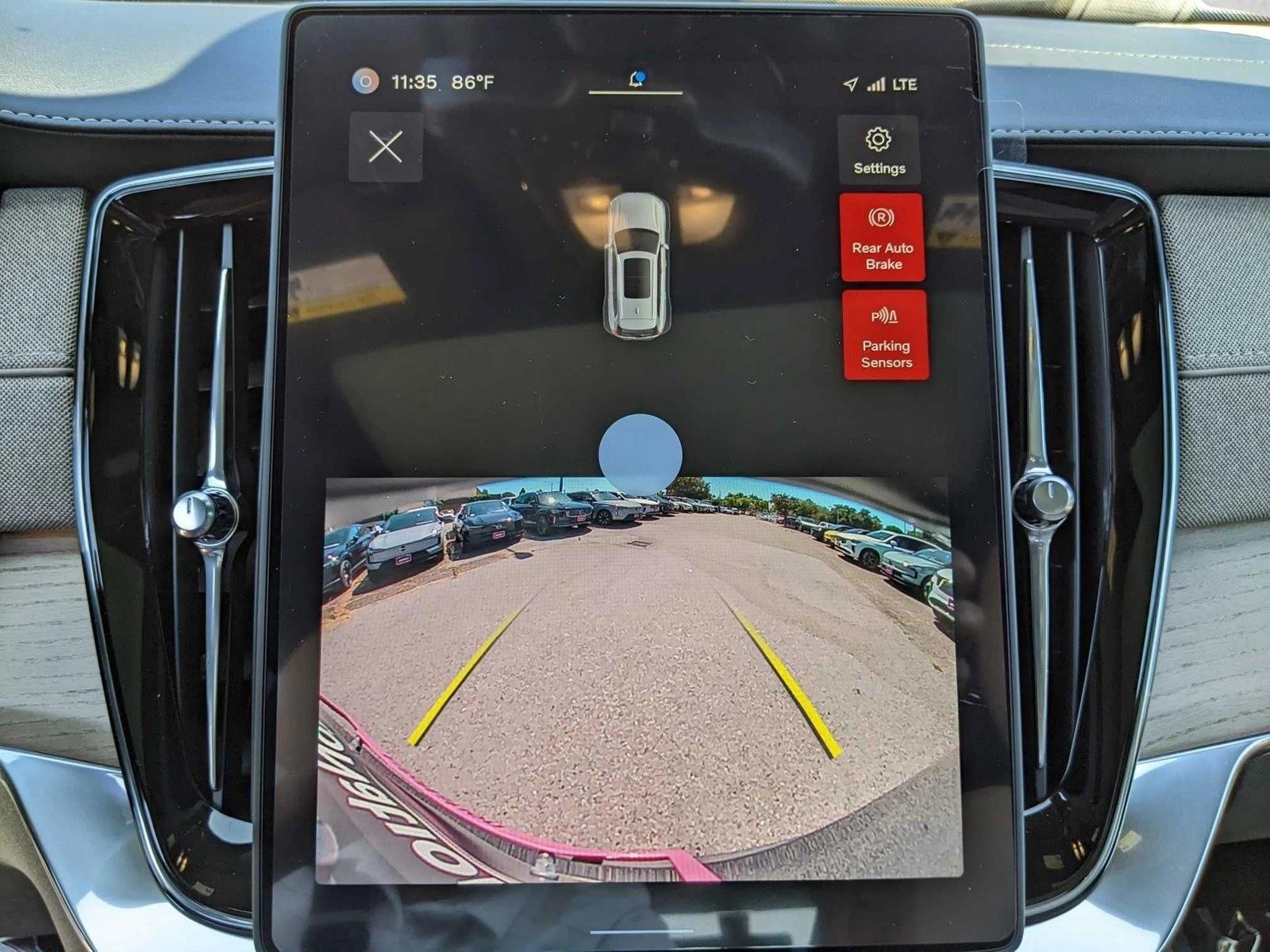 2025 Volvo XC90 Core - Photo 12