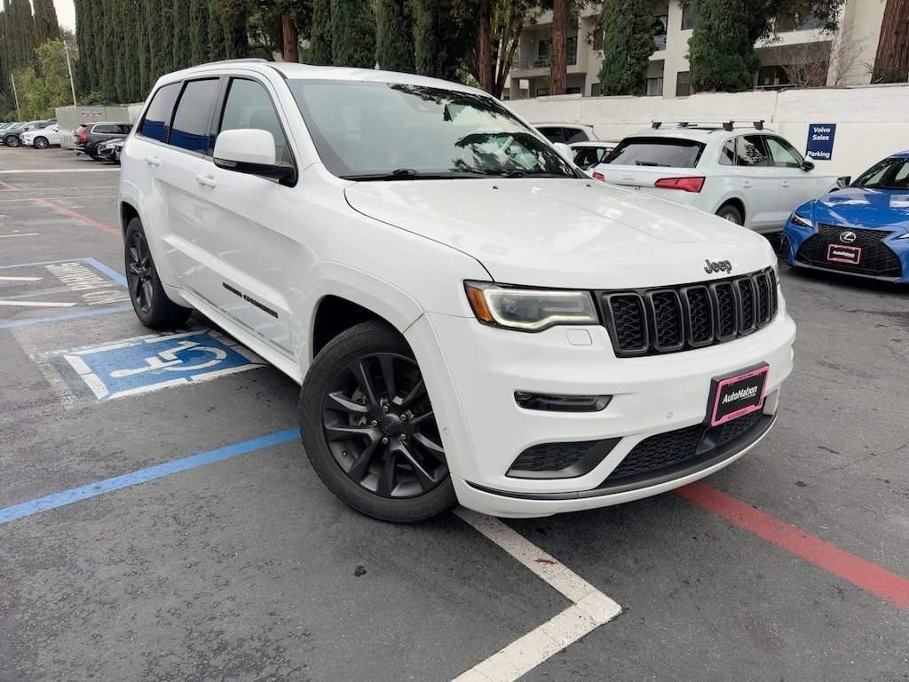 Used 2018 Jeep Grand Cherokee Overland 4x4 SUV