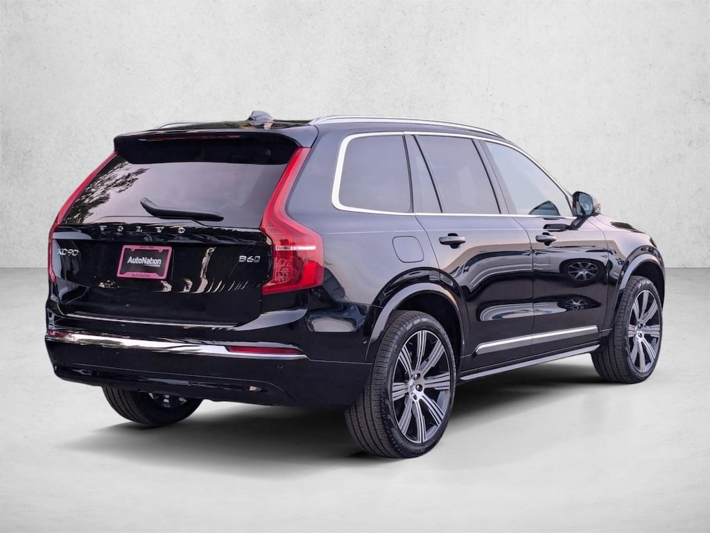 Certified 2025 Volvo XC90 B6 Ultra 6-Seater SUV