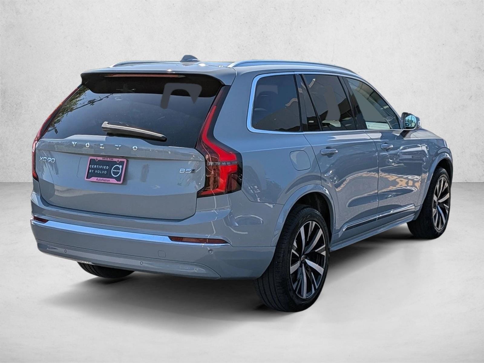 2026 Volvo XC90 B5 Core photo 4