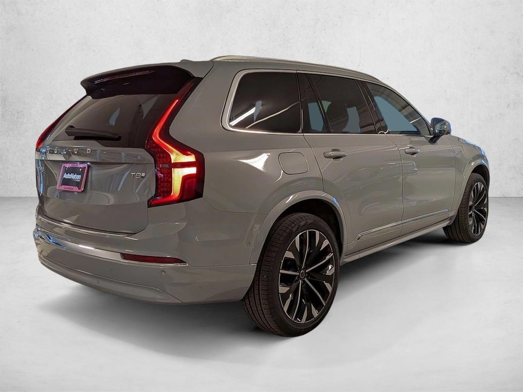 New 2026 Volvo XC90 plug-in hybrid Ultra SUV