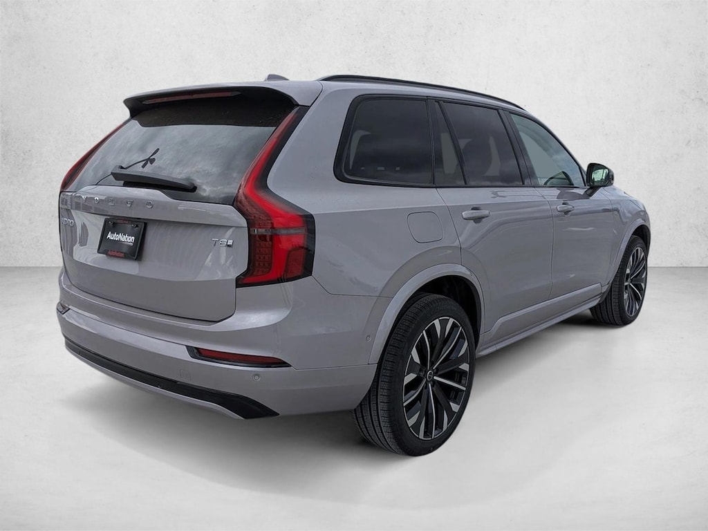 New 2026 Volvo XC90 plug-in hybrid Ultra Dark Theme SUV