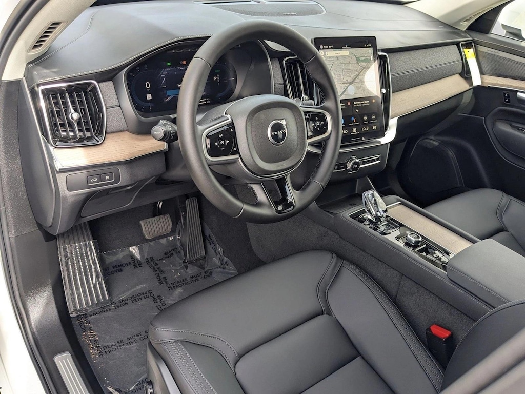 Certified 2025 Volvo XC90 plug-in hybrid T8 (2025.5) Plus 7-Seater SUV