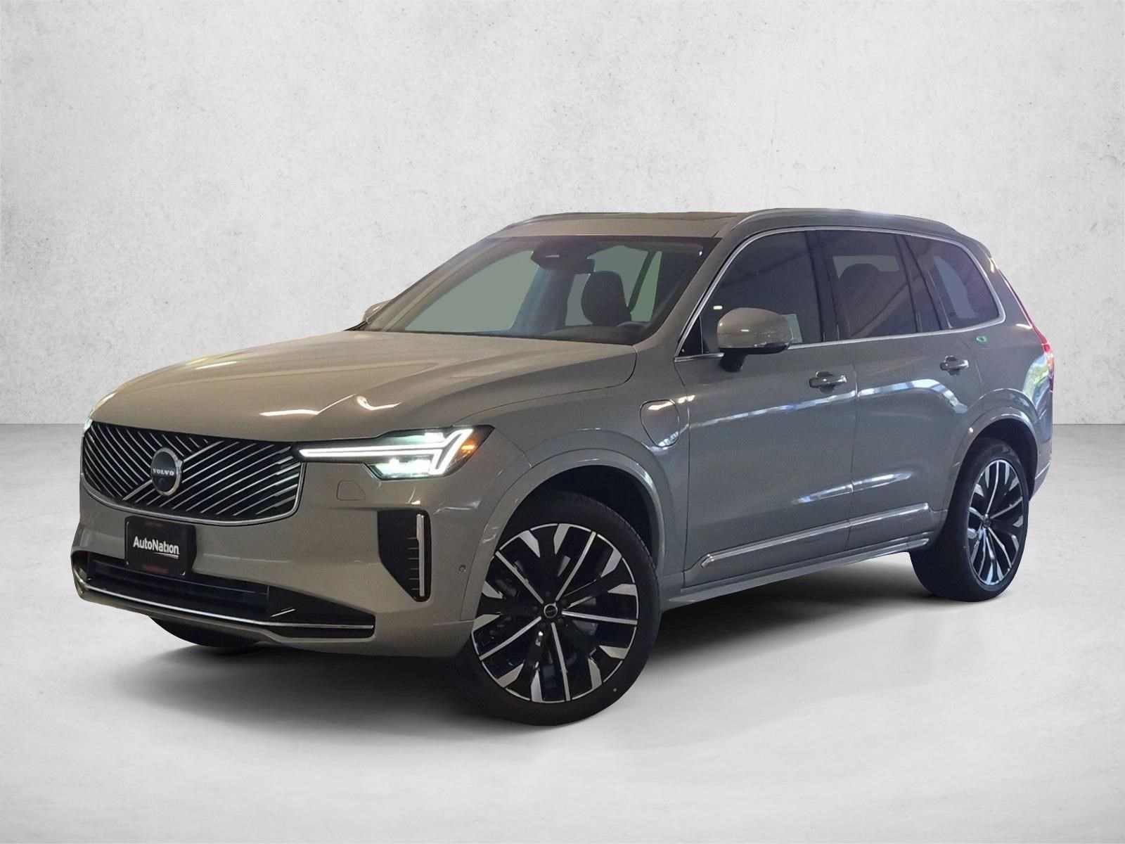 2027 Volvo XC90 plug-in hybrid Plus All-Wheel Drive SUV