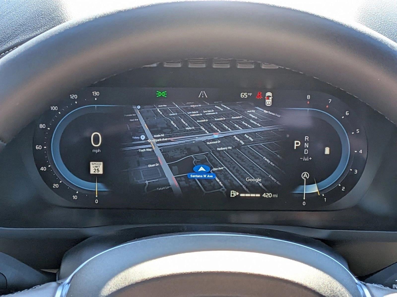 2025 Volvo XC90 Core - Photo 12
