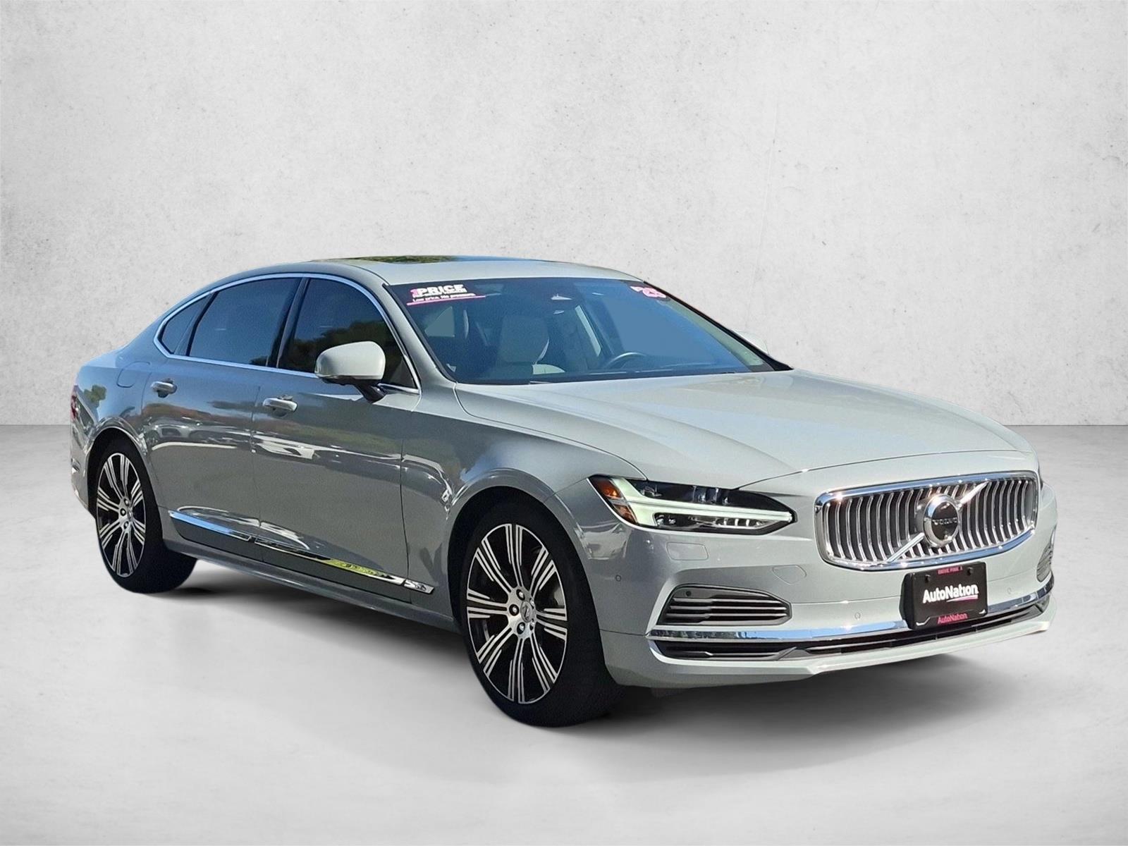 Certified 2025 Volvo S60 Plug-In Hybrid T8 Ultra Sedan