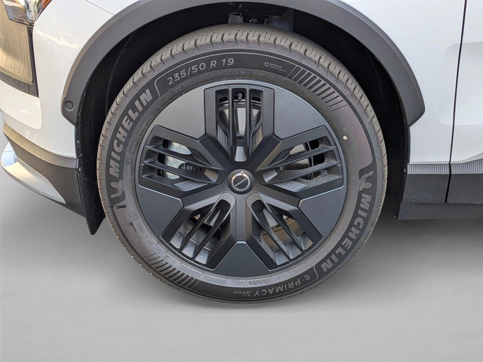 2026 Volvo EX30 Ultra - Photo 9