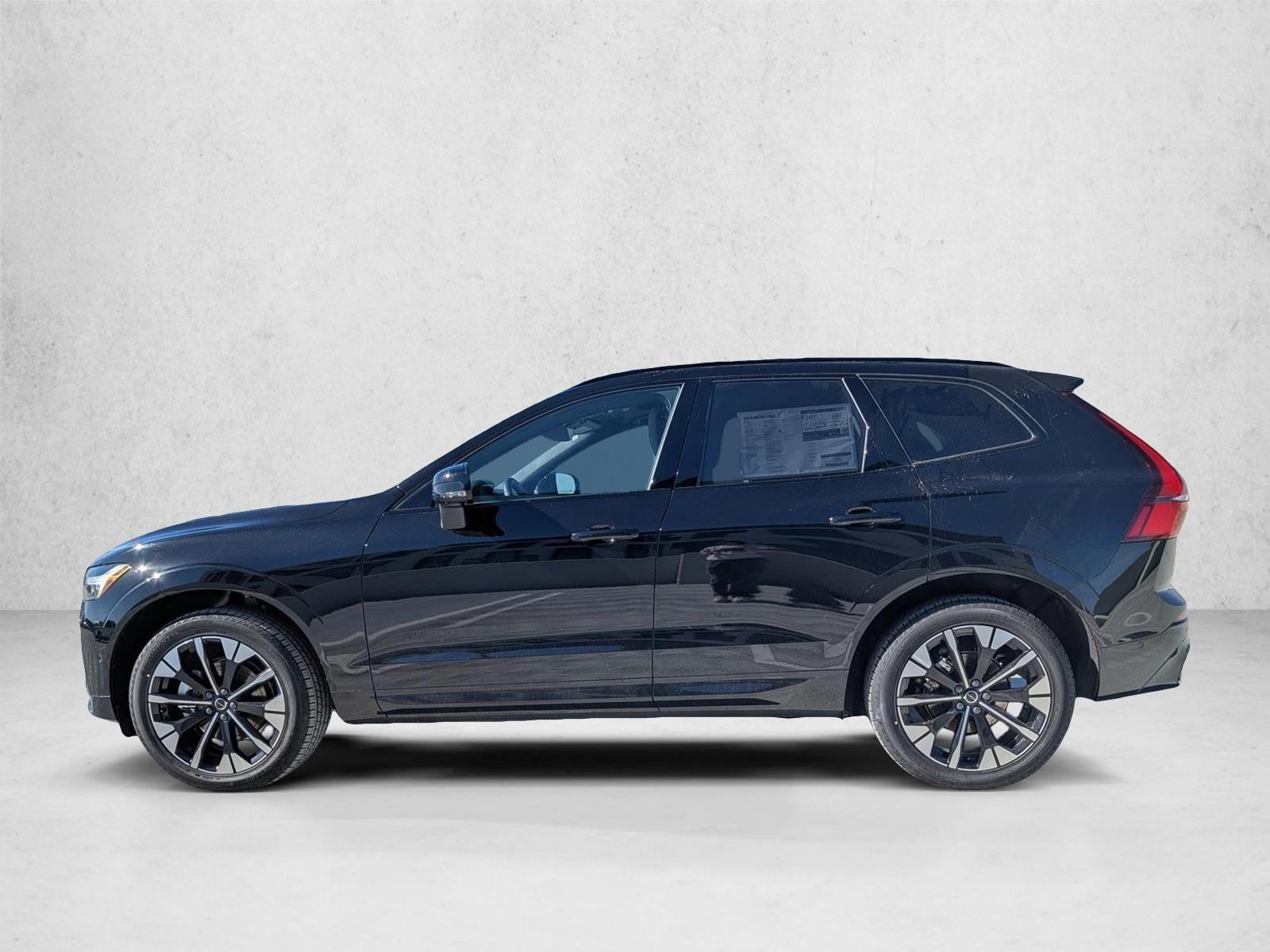 2026 Volvo XC60 Plus - Photo 9