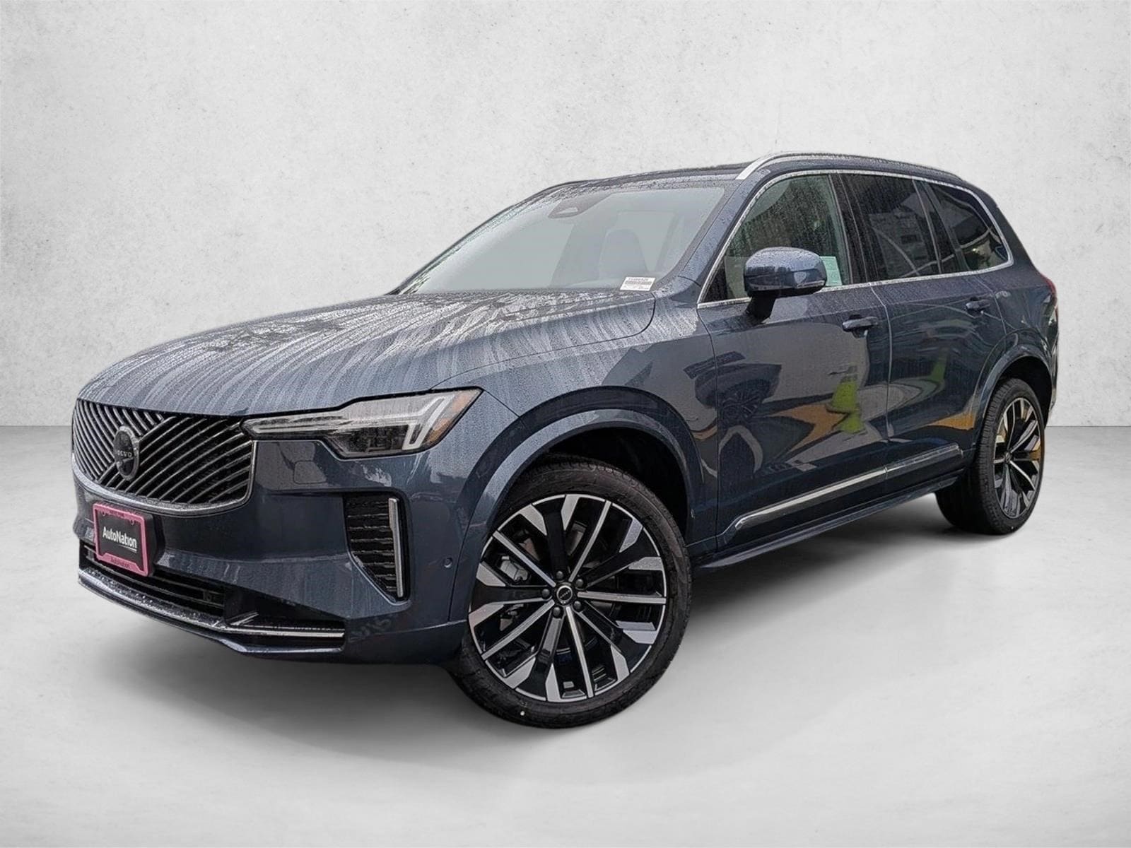 2026 Volvo XC90 Plus's photo