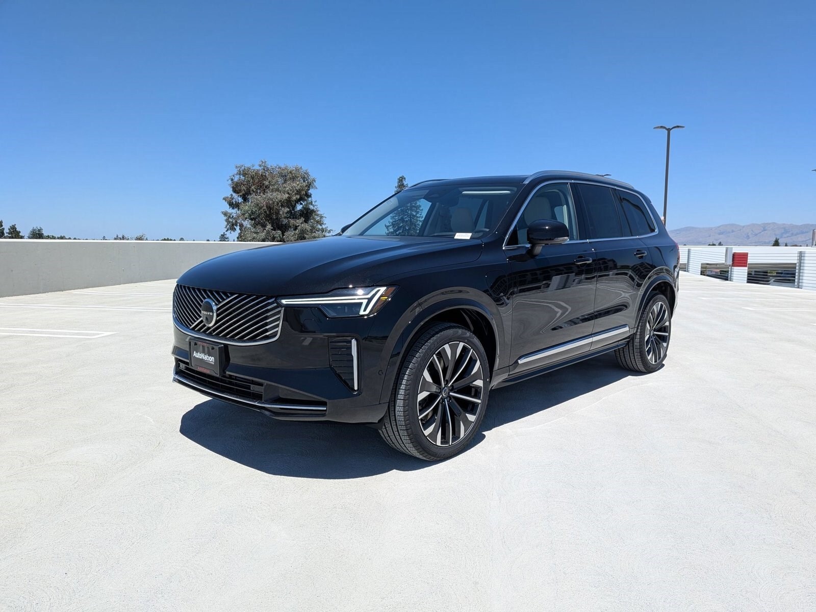2026 Volvo XC90 T8 Recharge Ultra Bright 4WD's photo