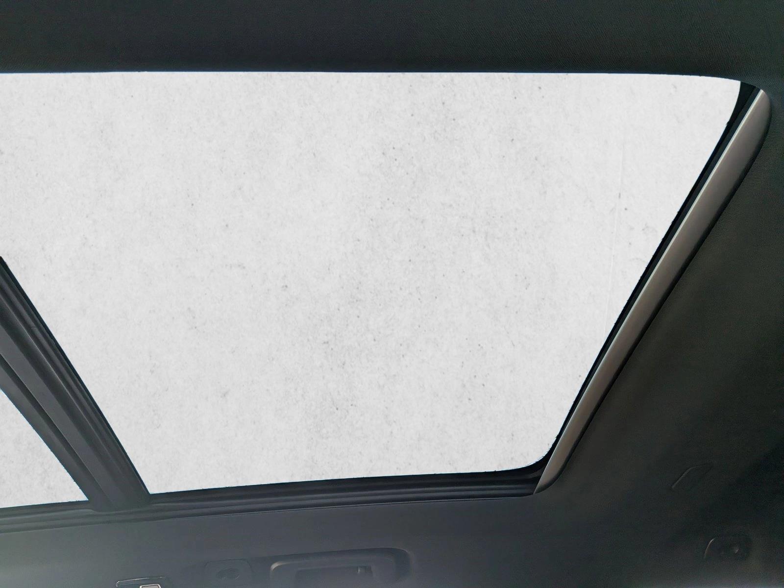 2026 Volvo XC90 plug-in hybrid Plus photo 5