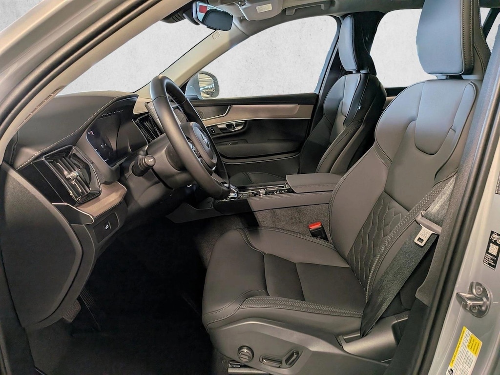 New 2026 Volvo XC90 Core SUV