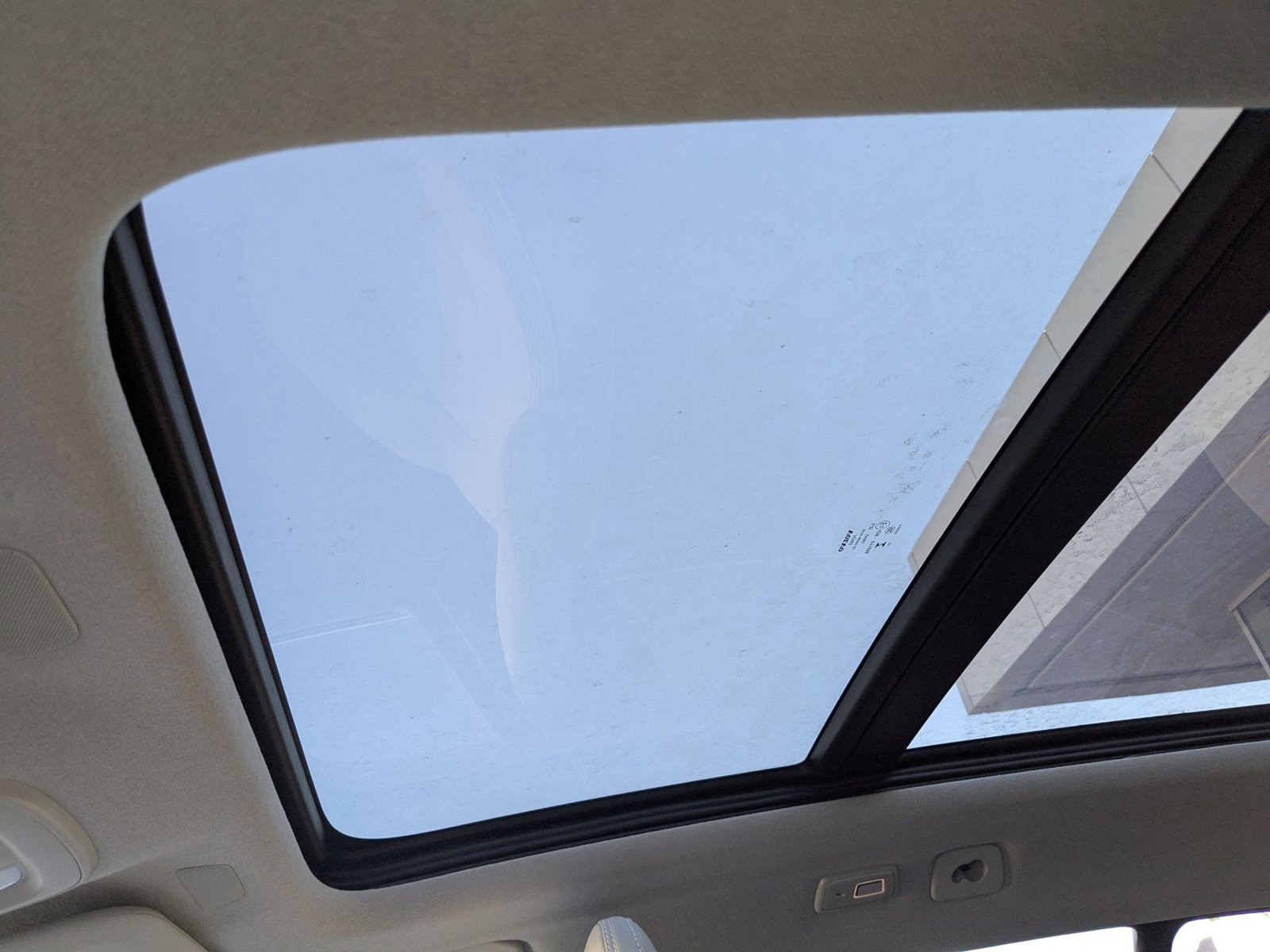 2026 Volvo XC40 B5 Plus photo 5