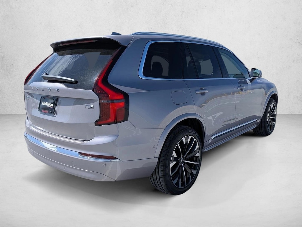 New 2026 Volvo XC90 plug-in hybrid Ultra SUV