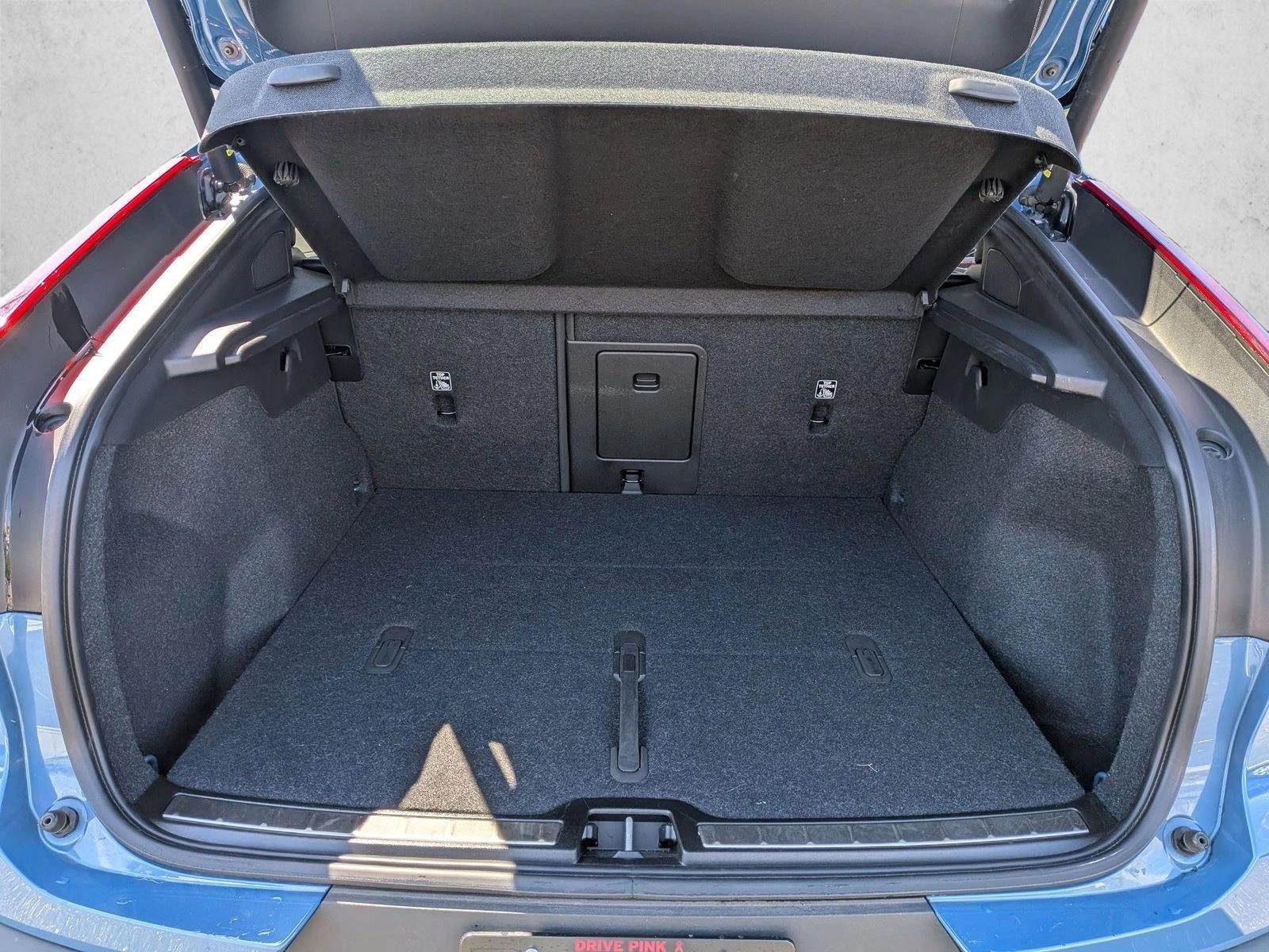 2023 Volvo C40 Recharge Pure Electric Twin Ultimate photo 5