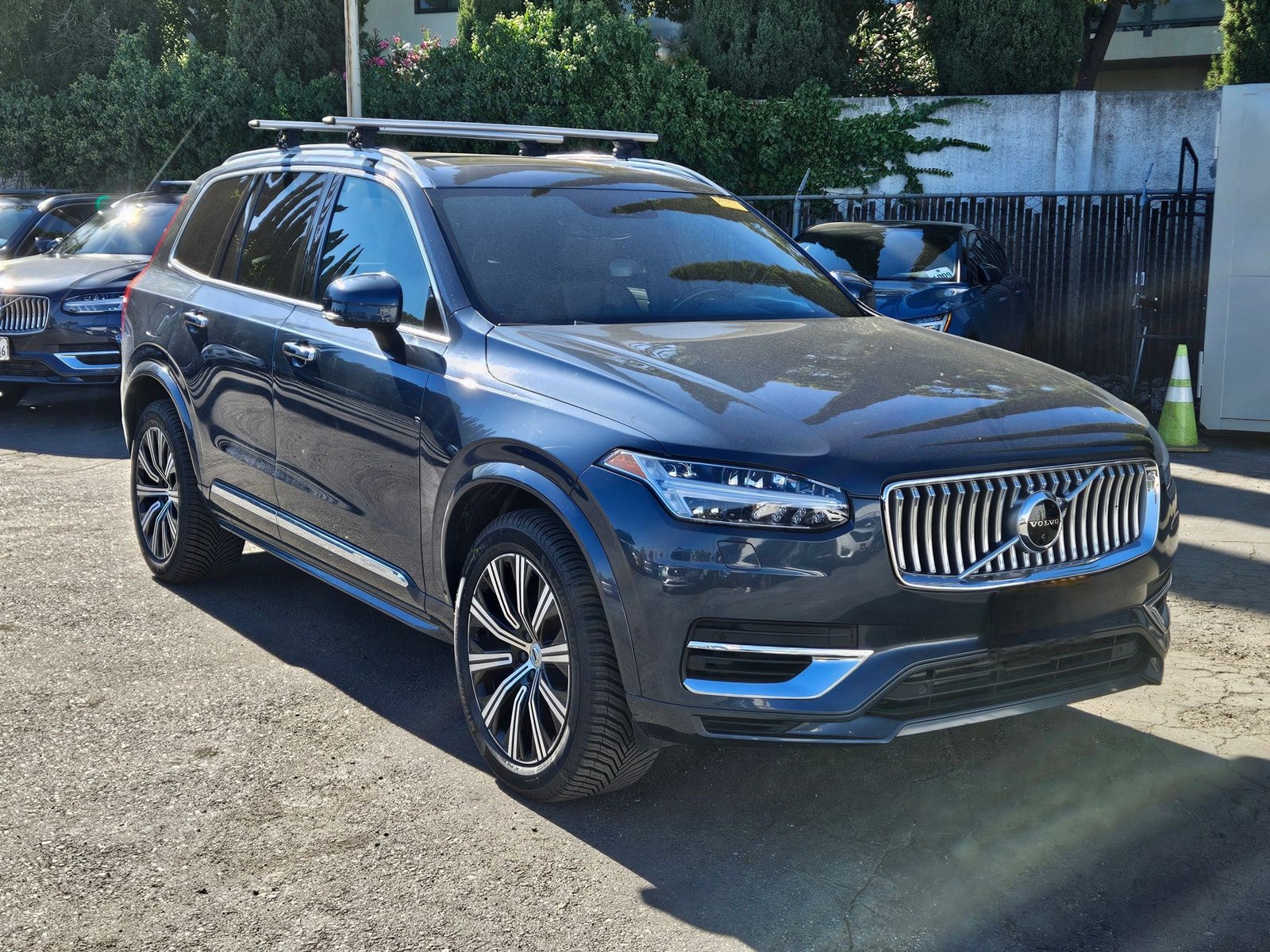 2021 Volvo XC90 Recharge T8 Inscription photo 3