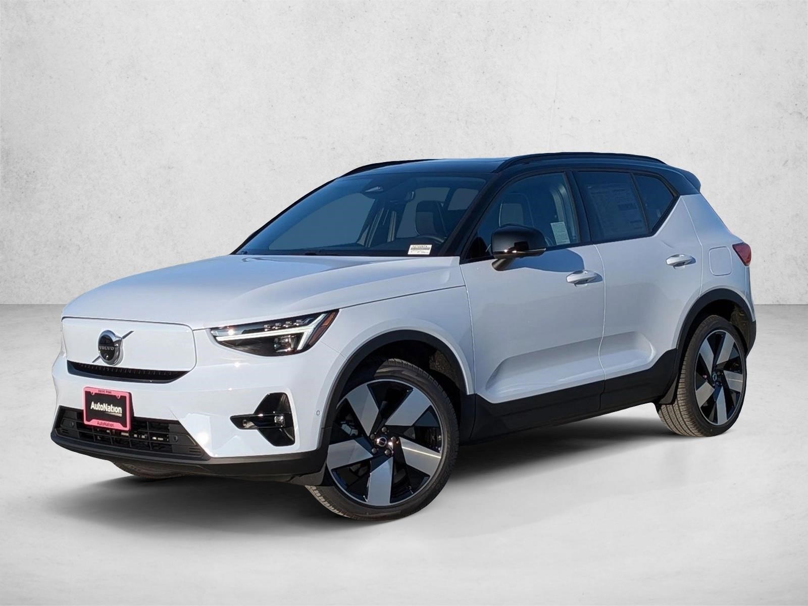 2026 Volvo EX40 Plus's photo