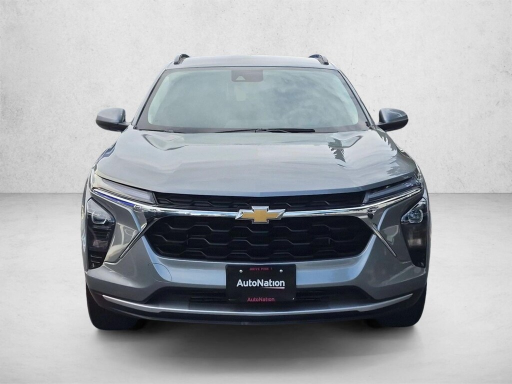Used 2025 Chevrolet Trax LT SUV