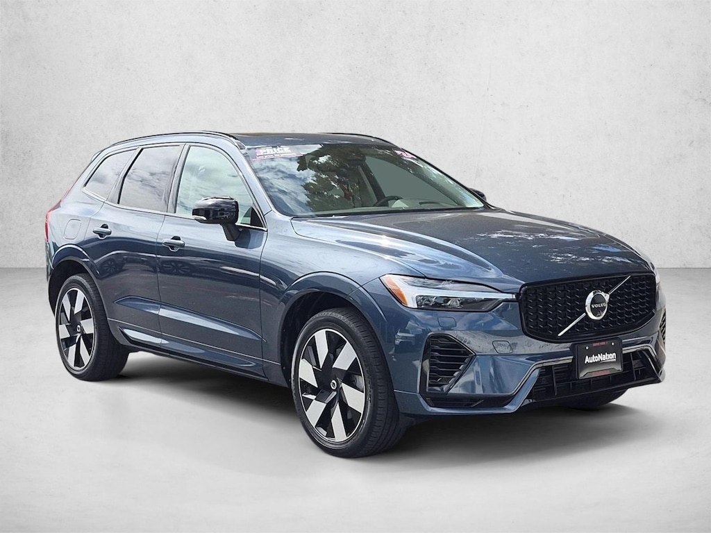 Certified 2024 Volvo XC60 plug-in hybrid T8 Plus Dark SUV