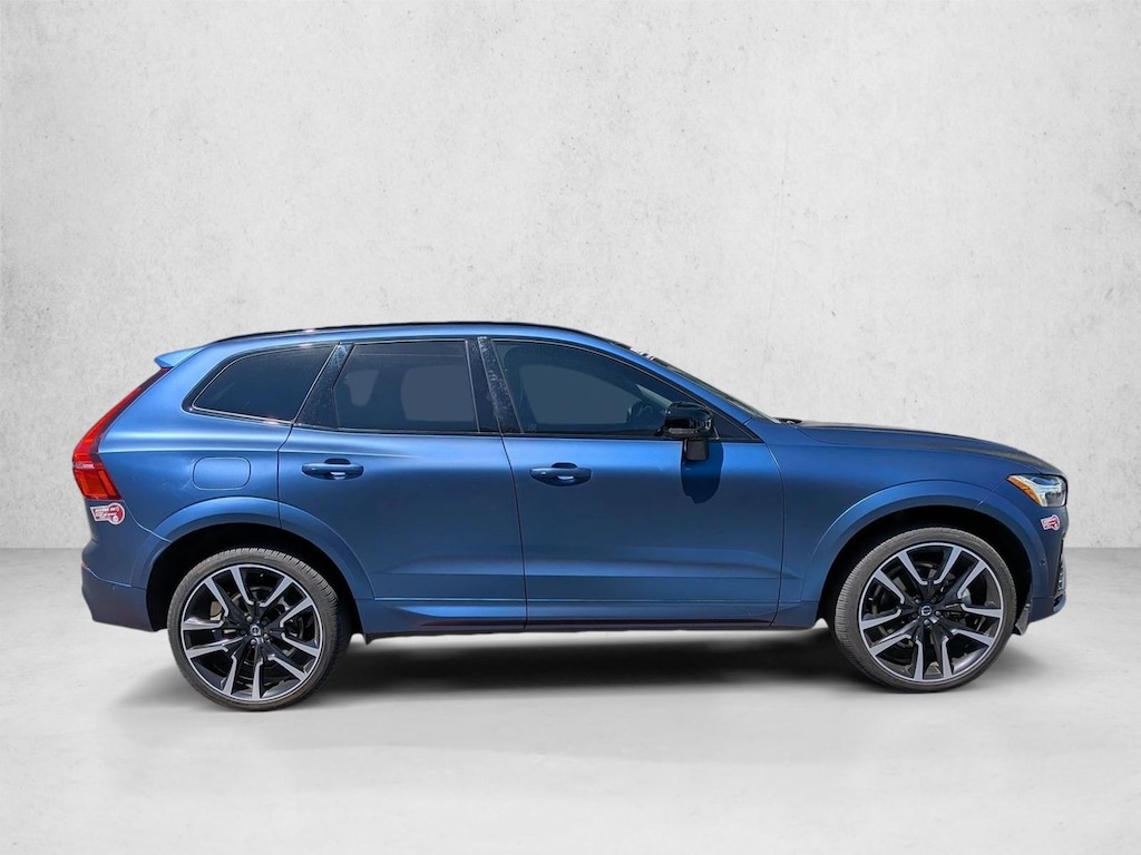 Used 2024 Volvo XC60 plug-in hybrid T8 Ultimate Dark SUV