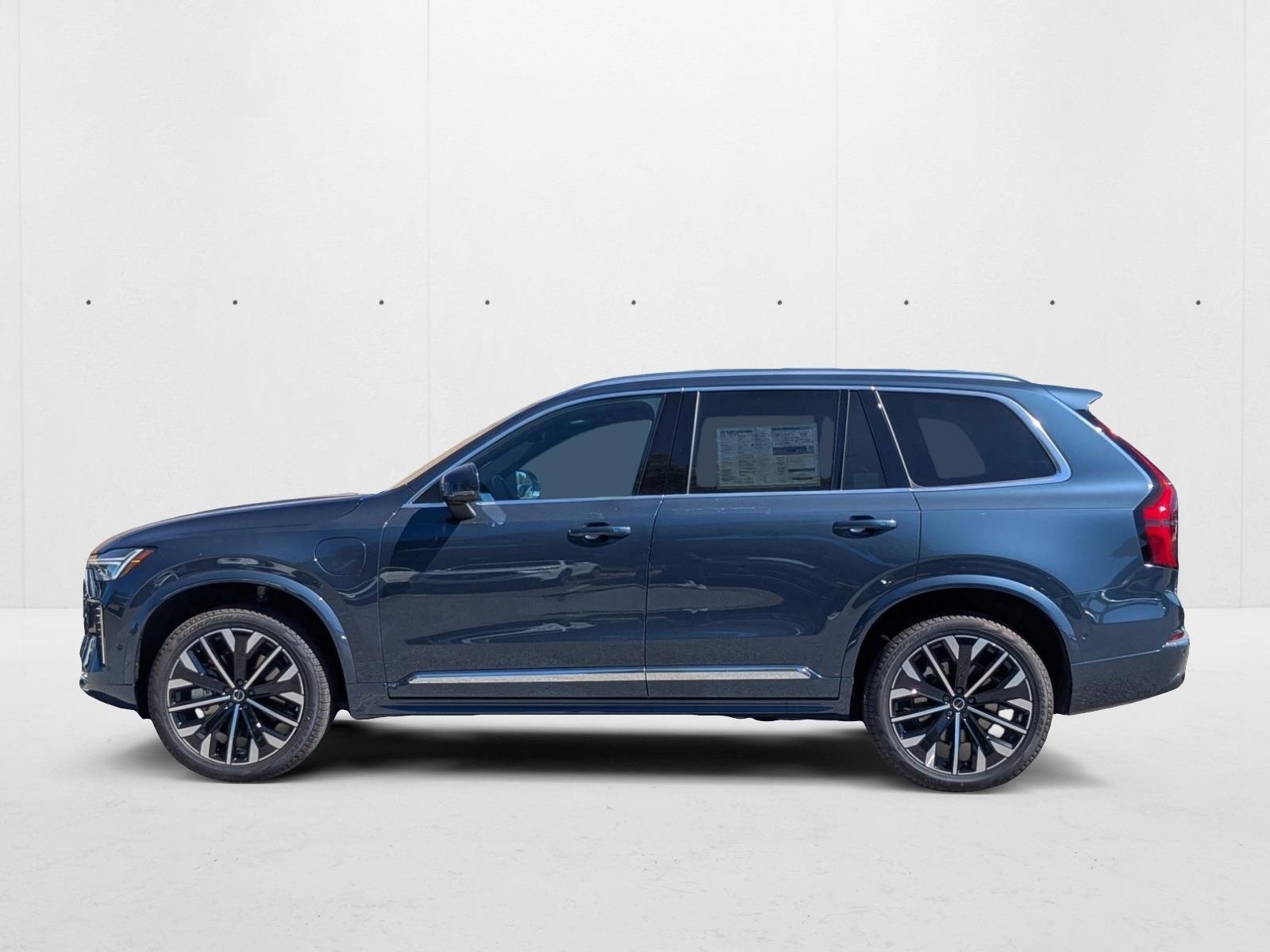 2026 Volvo XC90 Plus - Photo 9