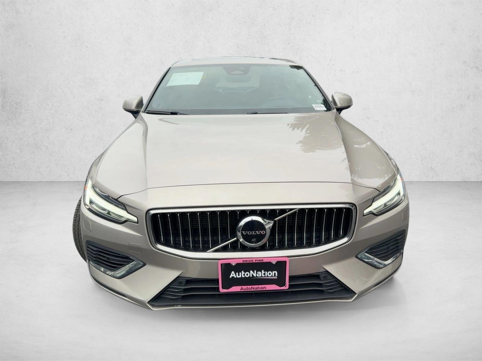 2023 Volvo S60 Recharge Ultimate photo 2