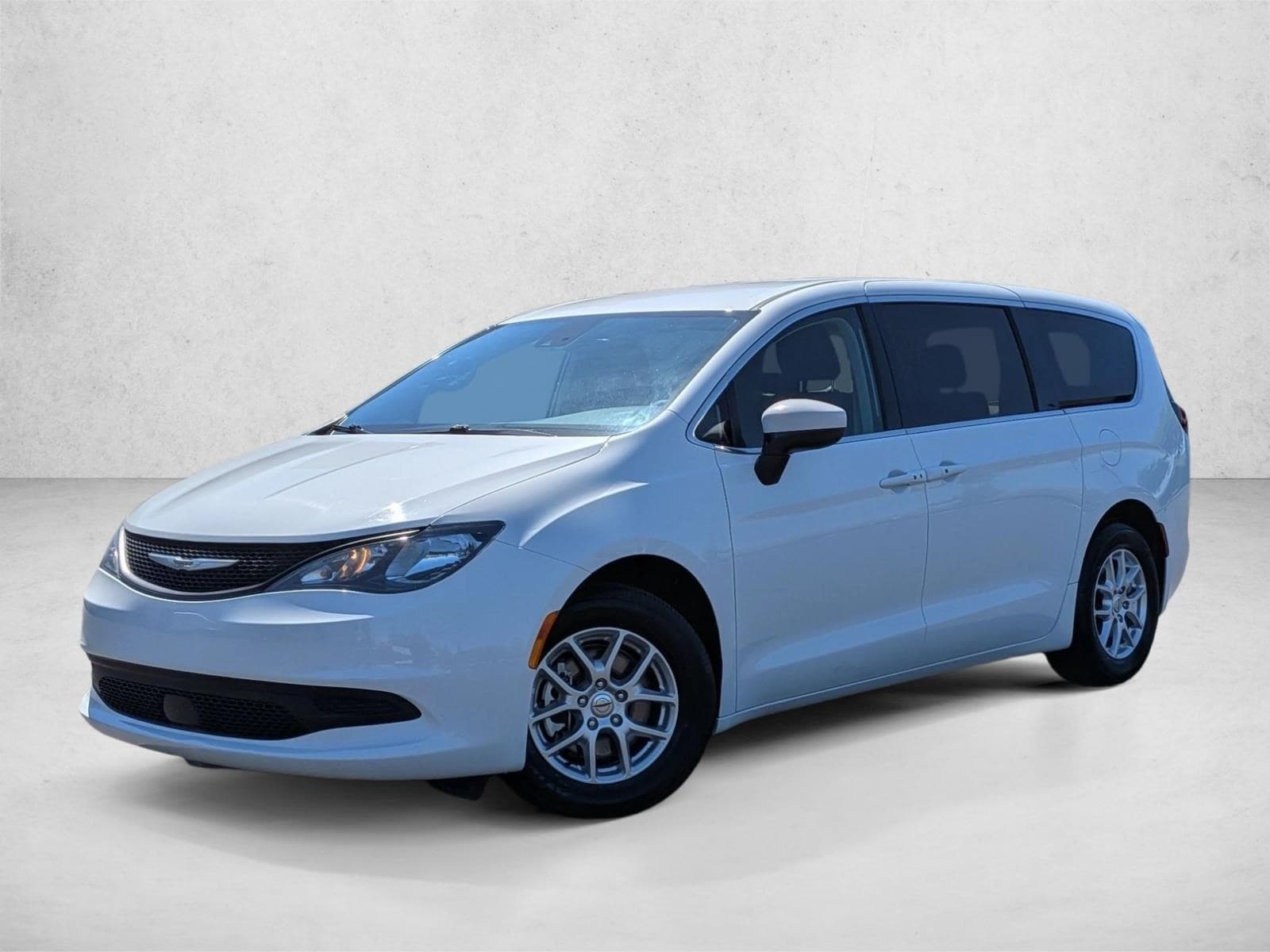 2023 Chrysler Voyager