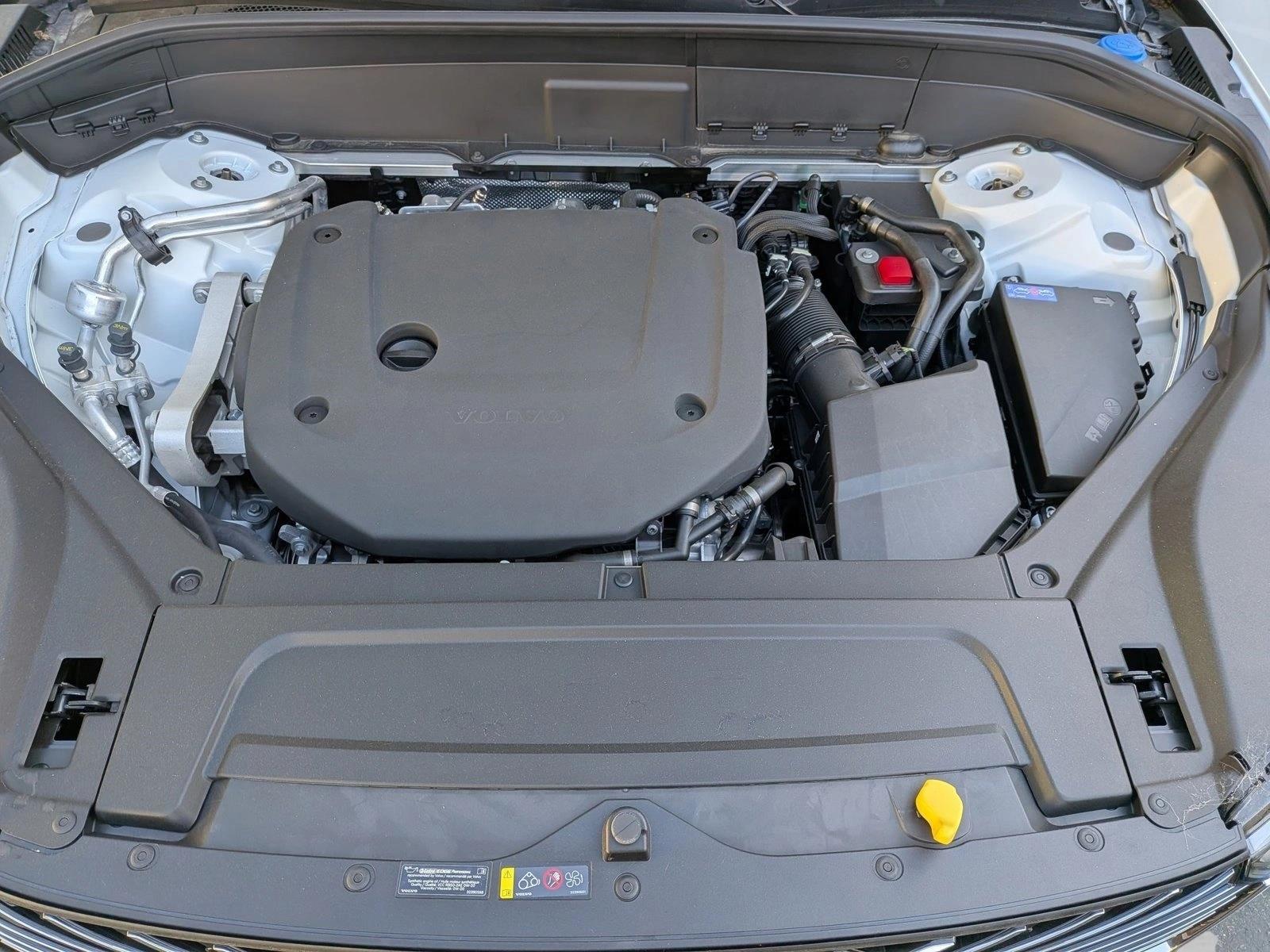 2026 Volvo XC90 Plus - Photo 19