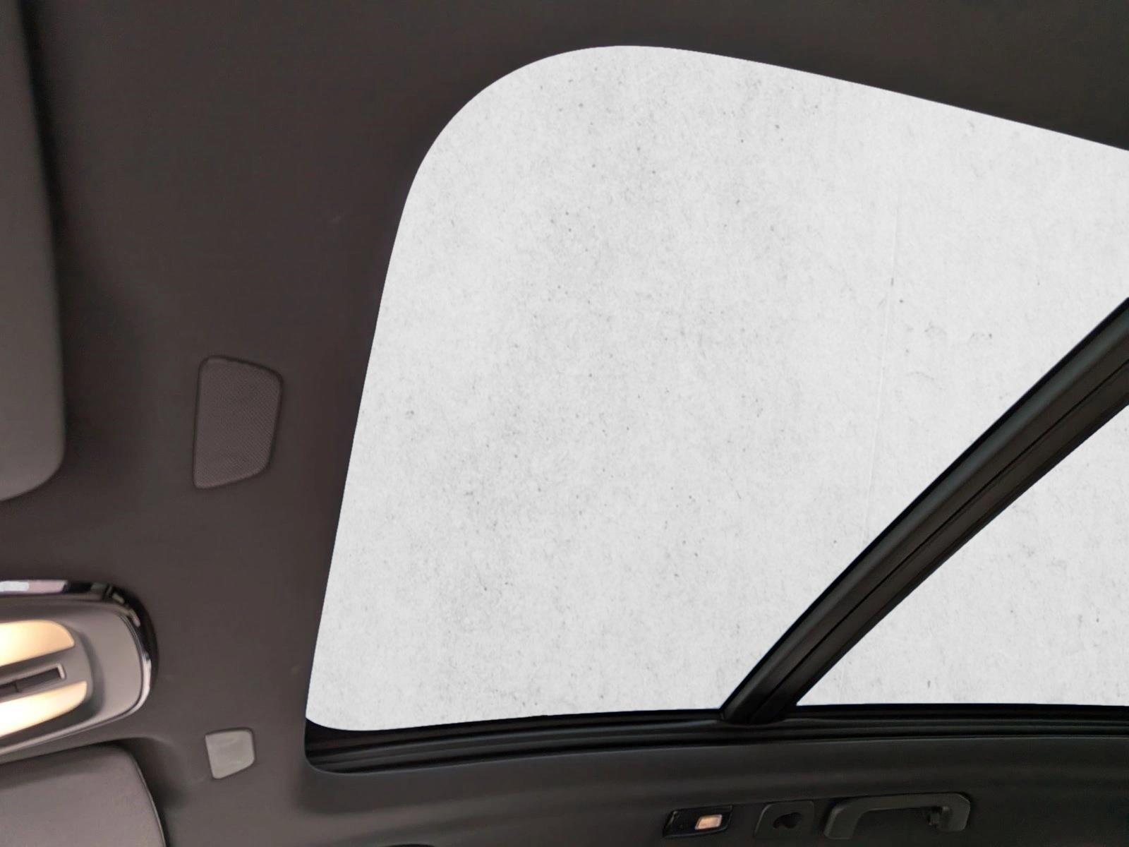 2026 Volvo XC60 Plus photo 5