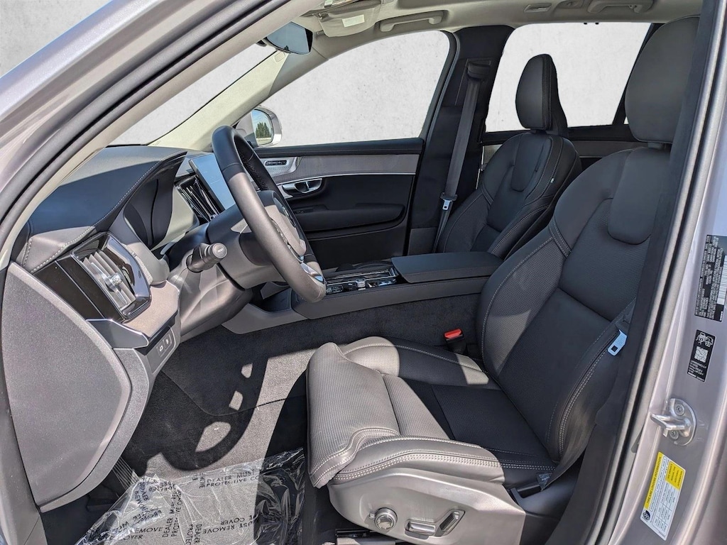 New 2026 Volvo XC90 plug-in hybrid Ultra SUV