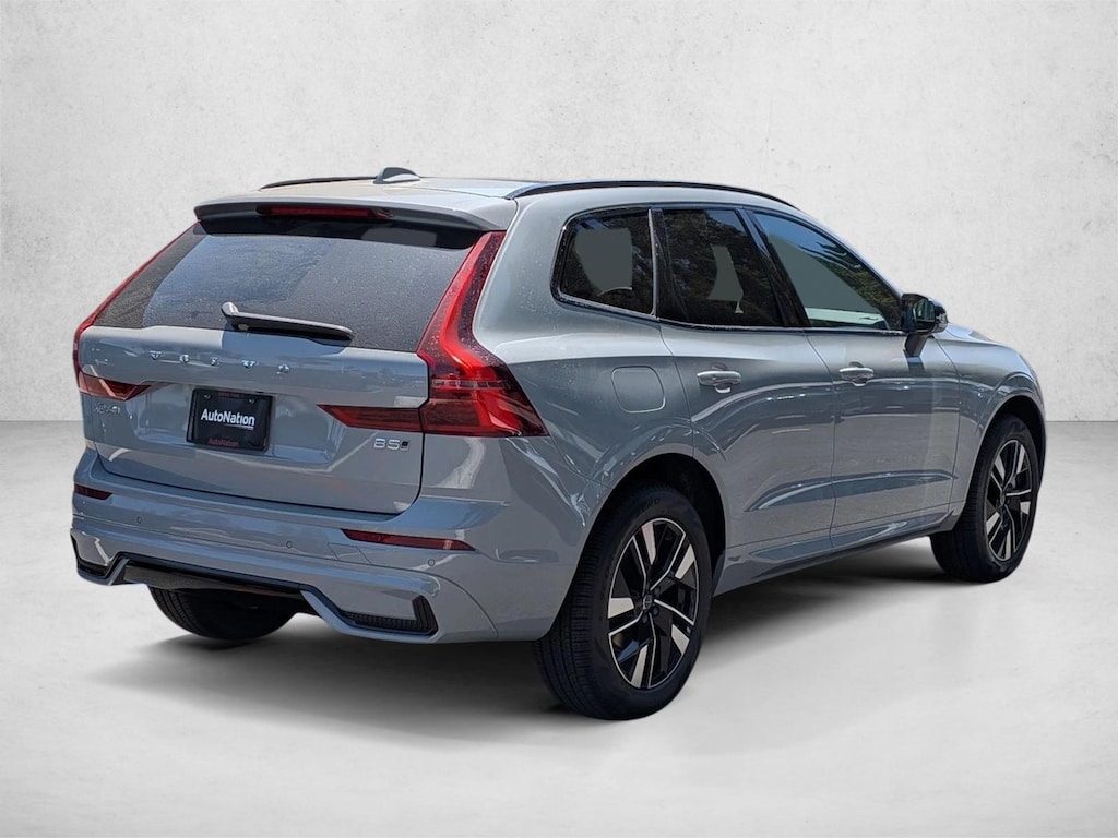 New 2026 Volvo XC60 Core SUV