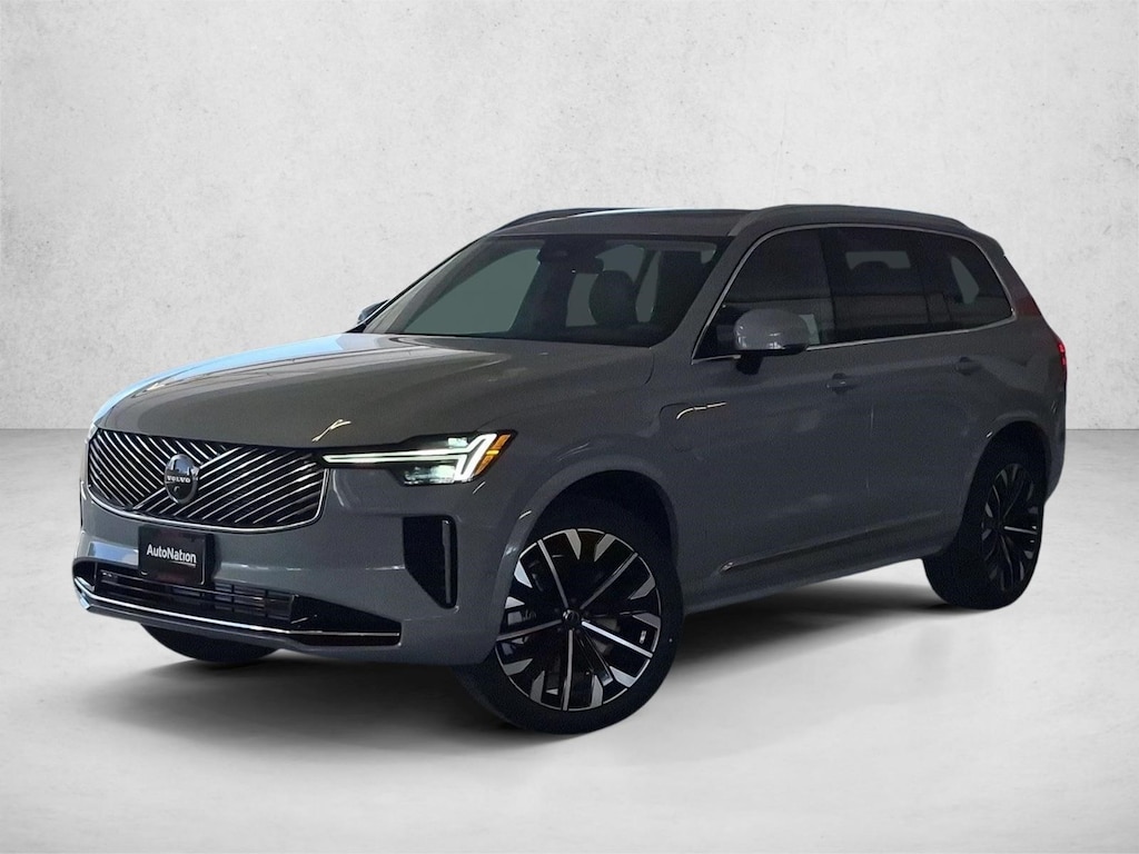 New 2026 Volvo XC90 plug-in hybrid Ultra SUV