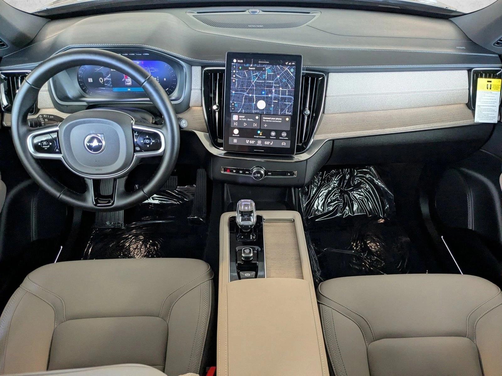 2026 Volvo XC90 Plus - Photo 18