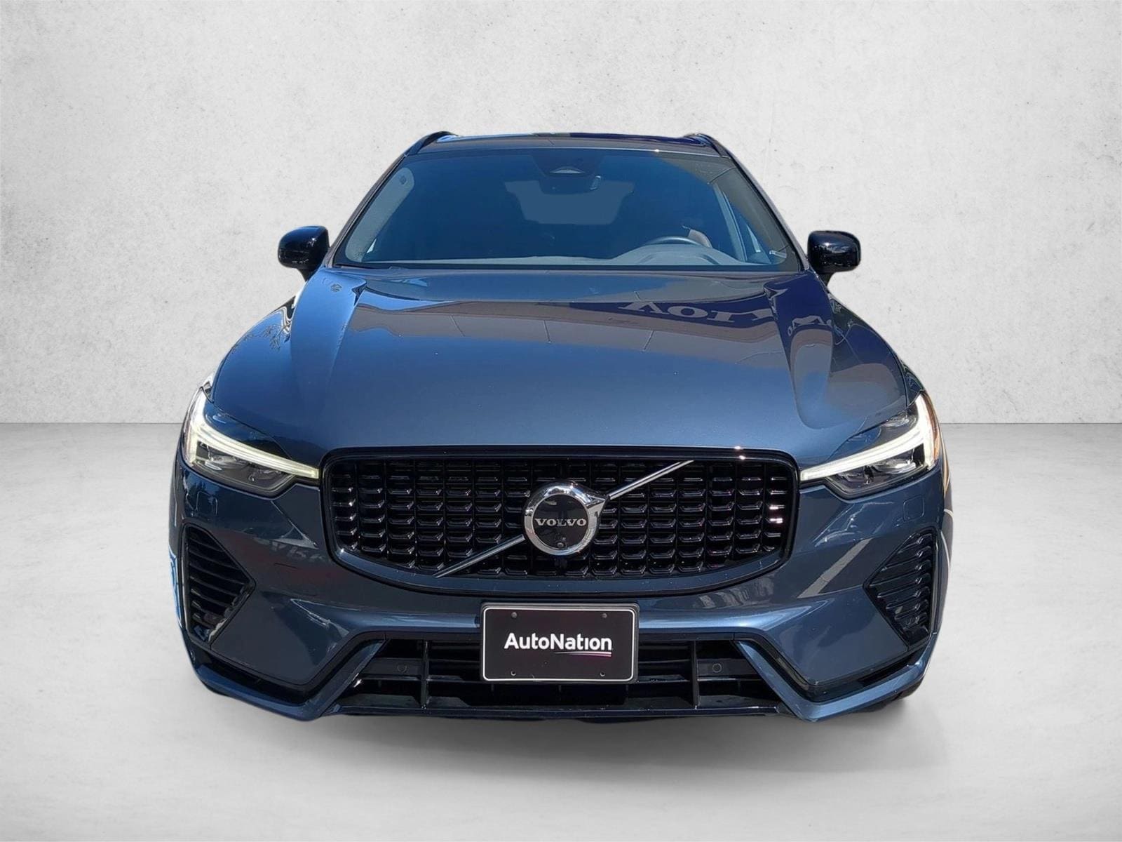 Used 2025 Volvo XC60 Plus with VIN YV4H60RC6S1006099 for sale in San Jose, CA